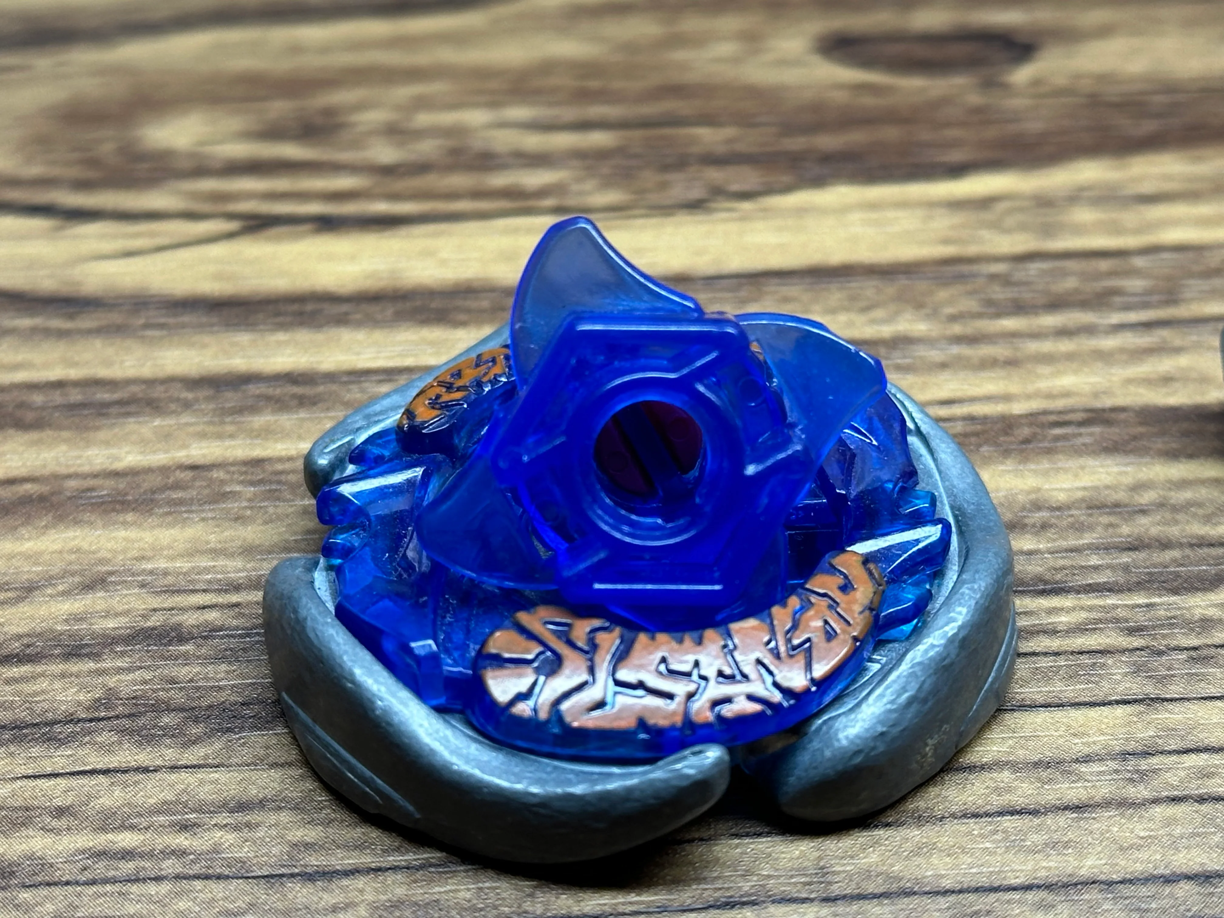 Screw Susanow DF105 R2F Beyblade Combo #1 - Image 3