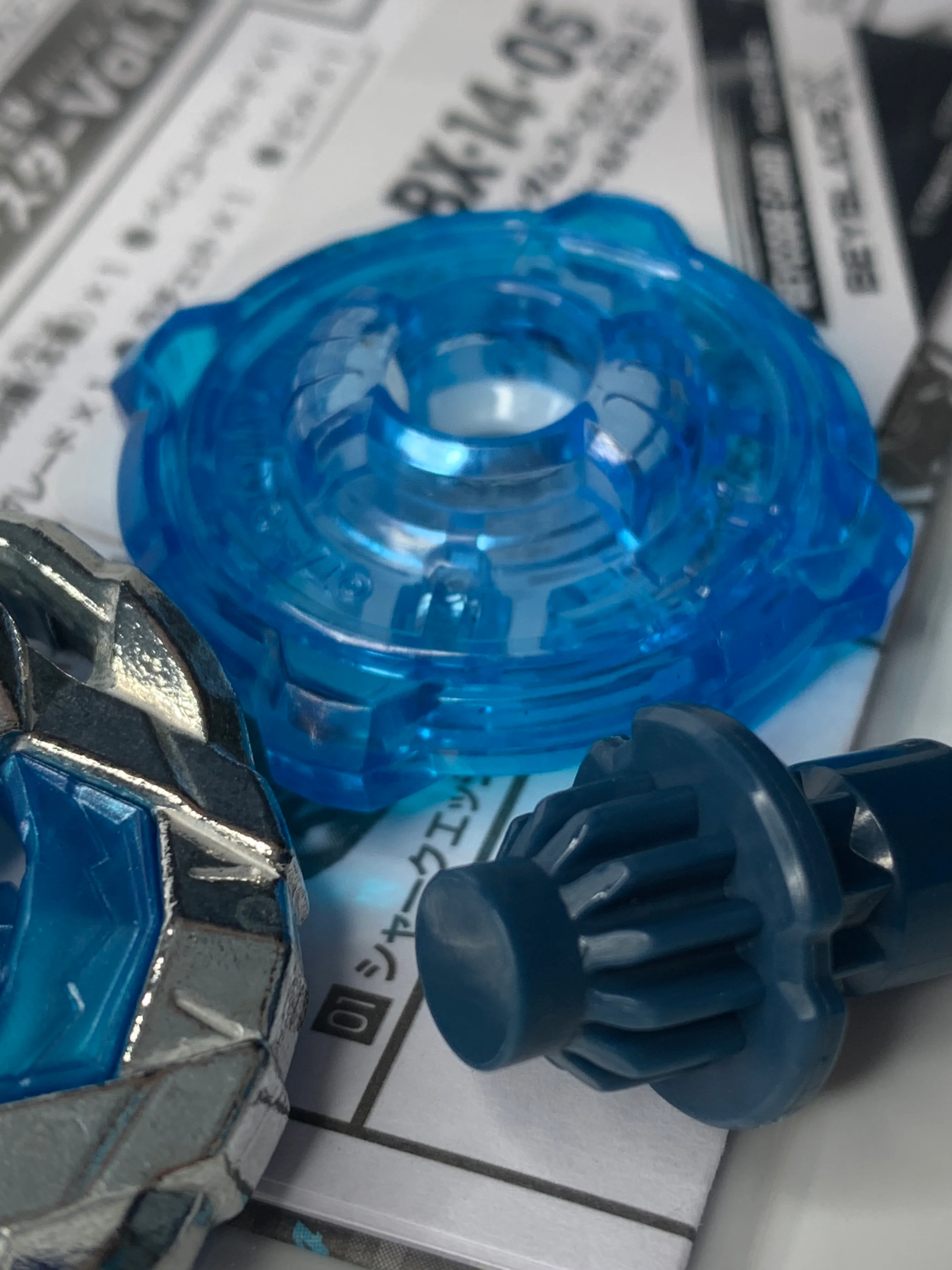 Takara Tomy Beyblade X | BX-14 05: Knight Shield 4-60LF - NWOP - Image 7